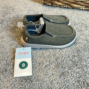 Cat & Jack, Green shoes. NWT Toddler size 9.